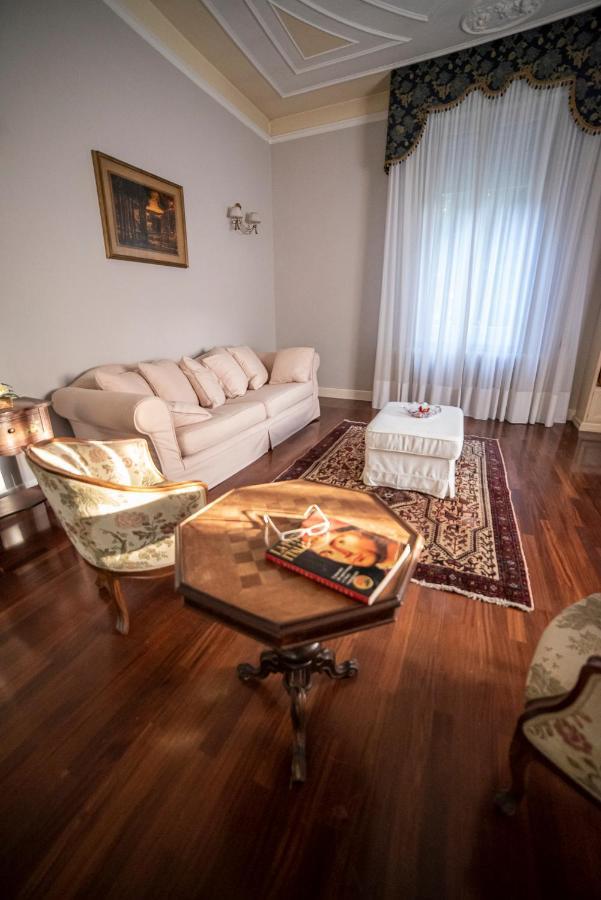 B&B Matteotti Luxury Home Vignola  Zewnętrze zdjęcie